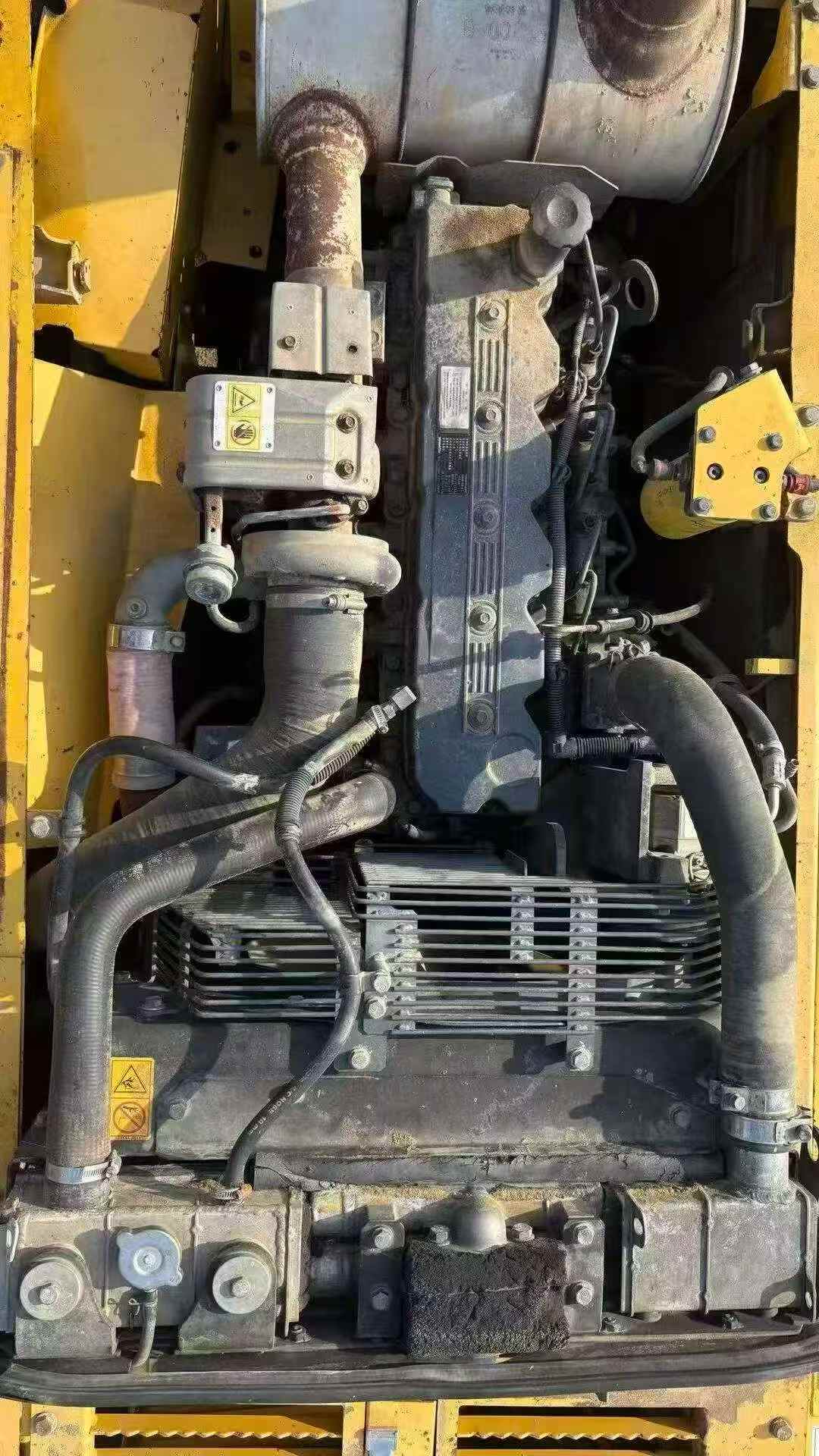 Buy Komatsu PC220-8 Used Excavator / 5