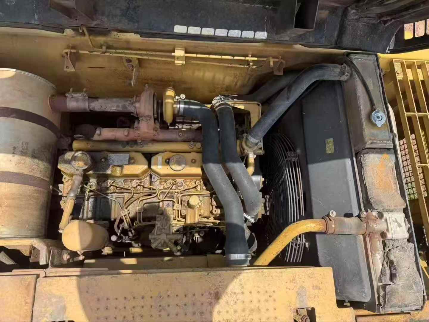 Buy Caterpillar 320D Used Excavator / 7