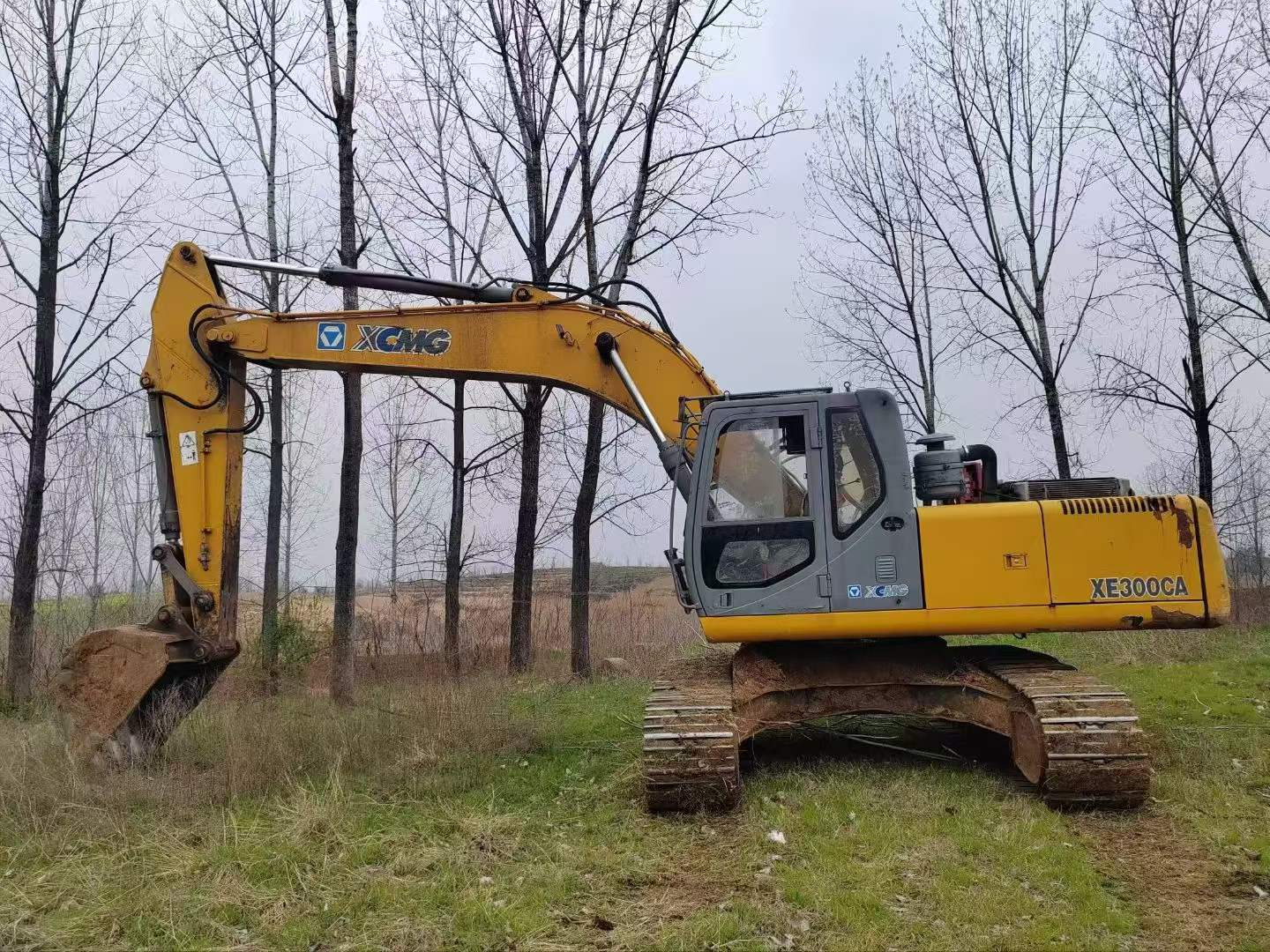 Buy XCMG XE260 Used Excavator / 2