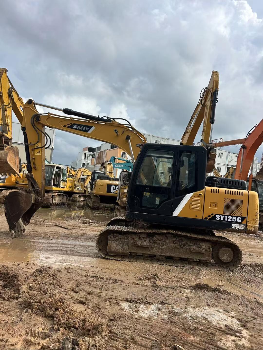 Buy Sany SY125C Used Excavator / 1