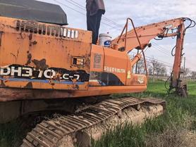 Buy Doosan DH370LC-7 Used Excavator / 3 Buy Doosan DH370LC-7 Used Excavator / 3