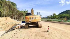 Buy Sany SY215C Used Excavator / 2 Buy Sany SY215C Used Excavator / 2