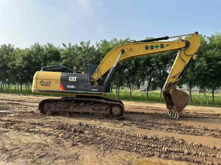 Buy Caterpillar 324D Used Excavator / 1