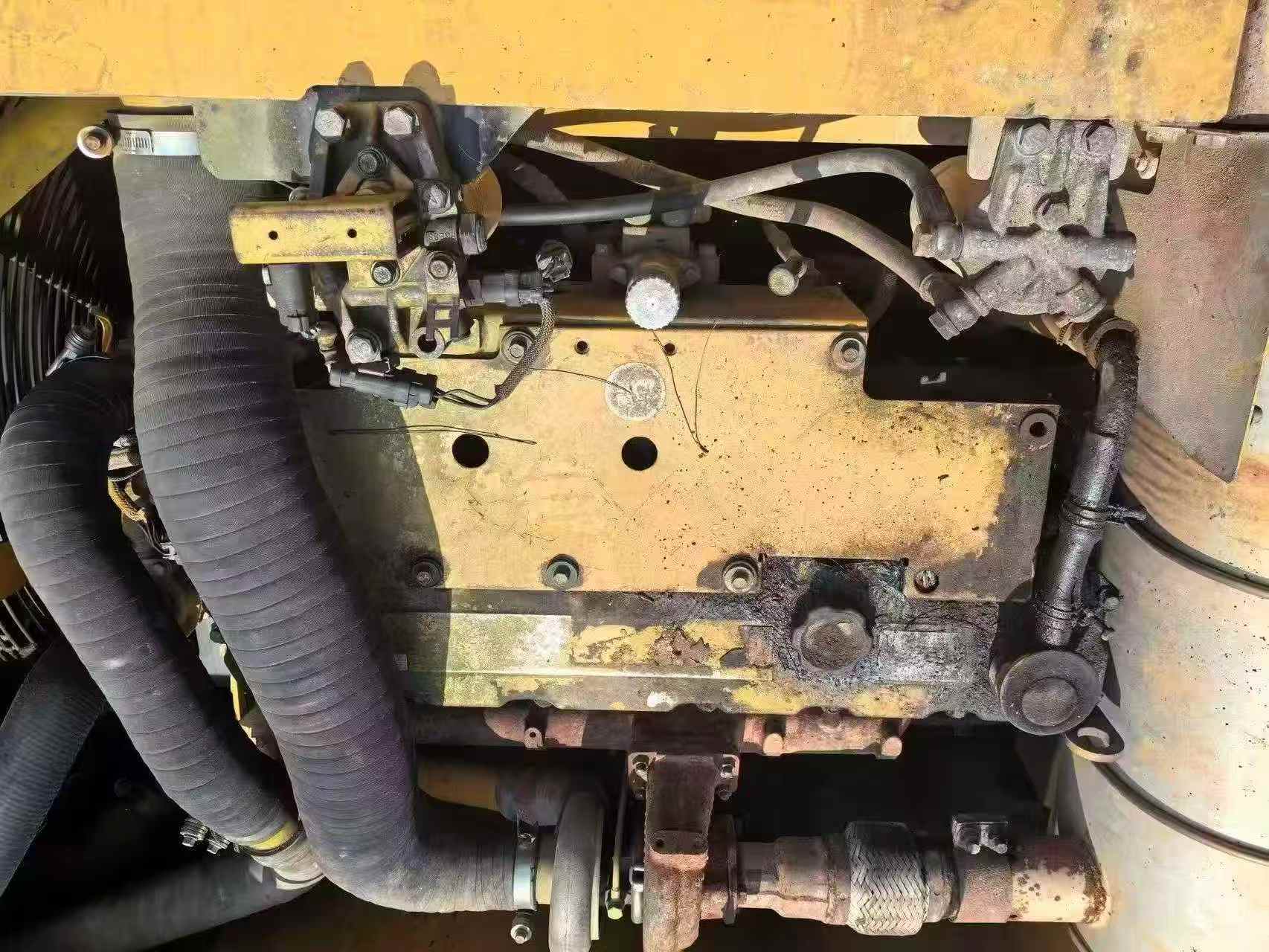 Buy Caterpillar 320D Used Excavator / 4