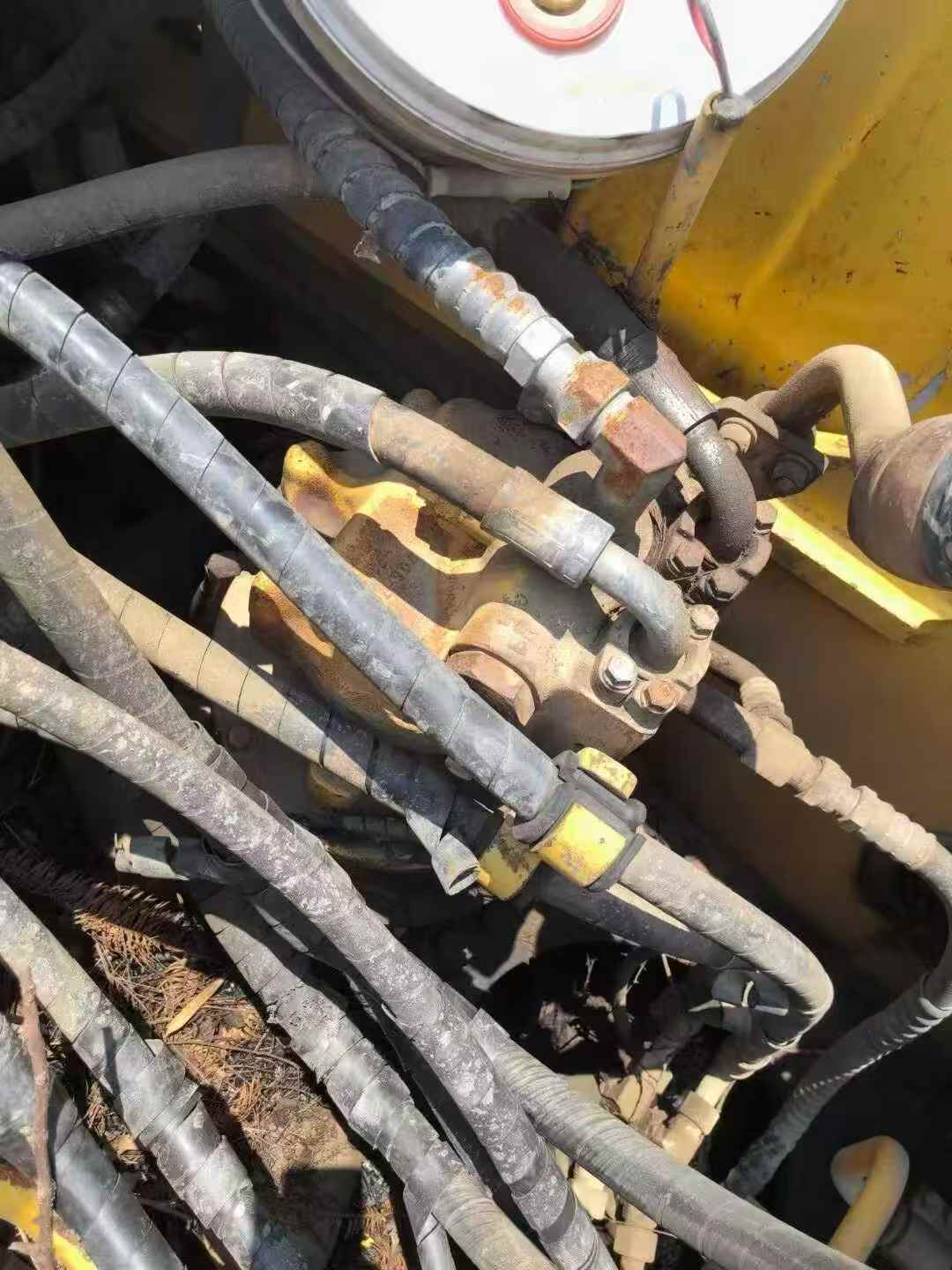 Buy Komatsu PC200-8 Used Excavator / 6