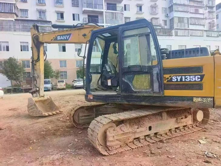 Buy Sany SY135 Used Excavator / 1