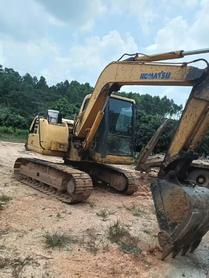 Buy Komatsu PC60-7 Used Excavator / 3 Buy Komatsu PC60-7 Used Excavator / 3