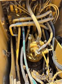 Buy Caterpillar 320D Used Excavator / 3 Buy Caterpillar 320D Used Excavator / 3