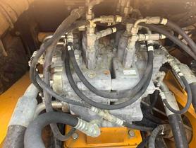 Buy Kato HD1430 Used Excavator / 7 Buy Kato HD1430 Used Excavator / 7