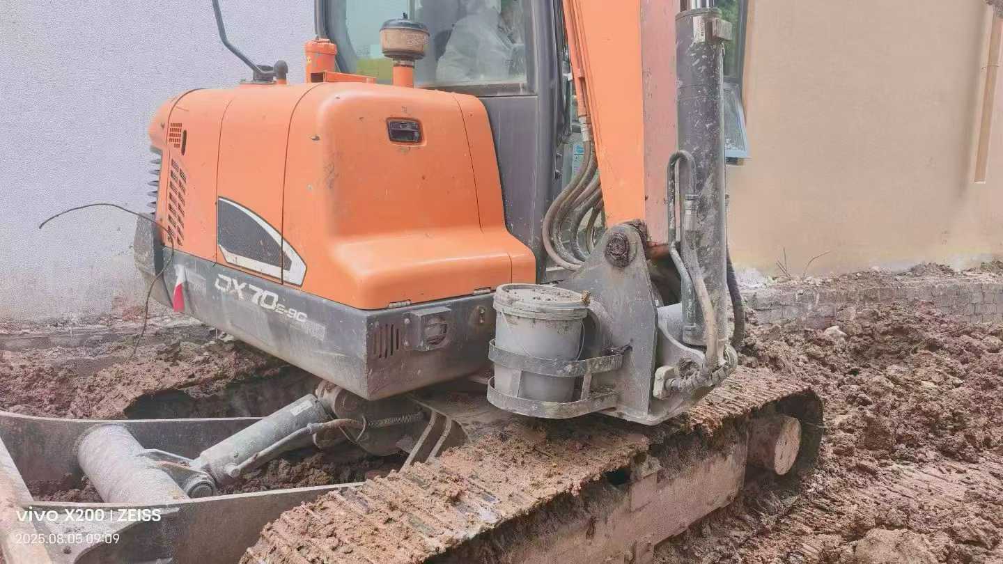 Buy Doosan DX60 Used Excavator / 2 Buy Doosan DX60 Used Excavator / 2