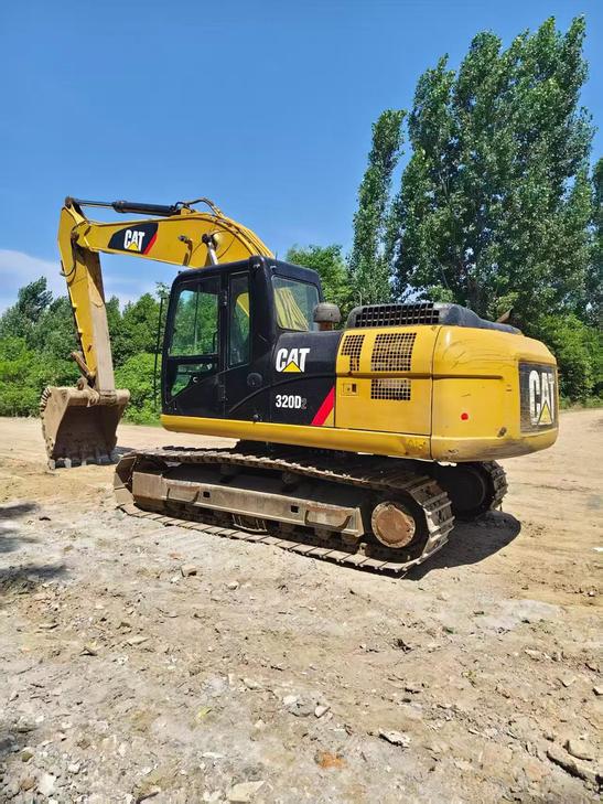 Buy Caterpillar 320D Used Excavator / 1