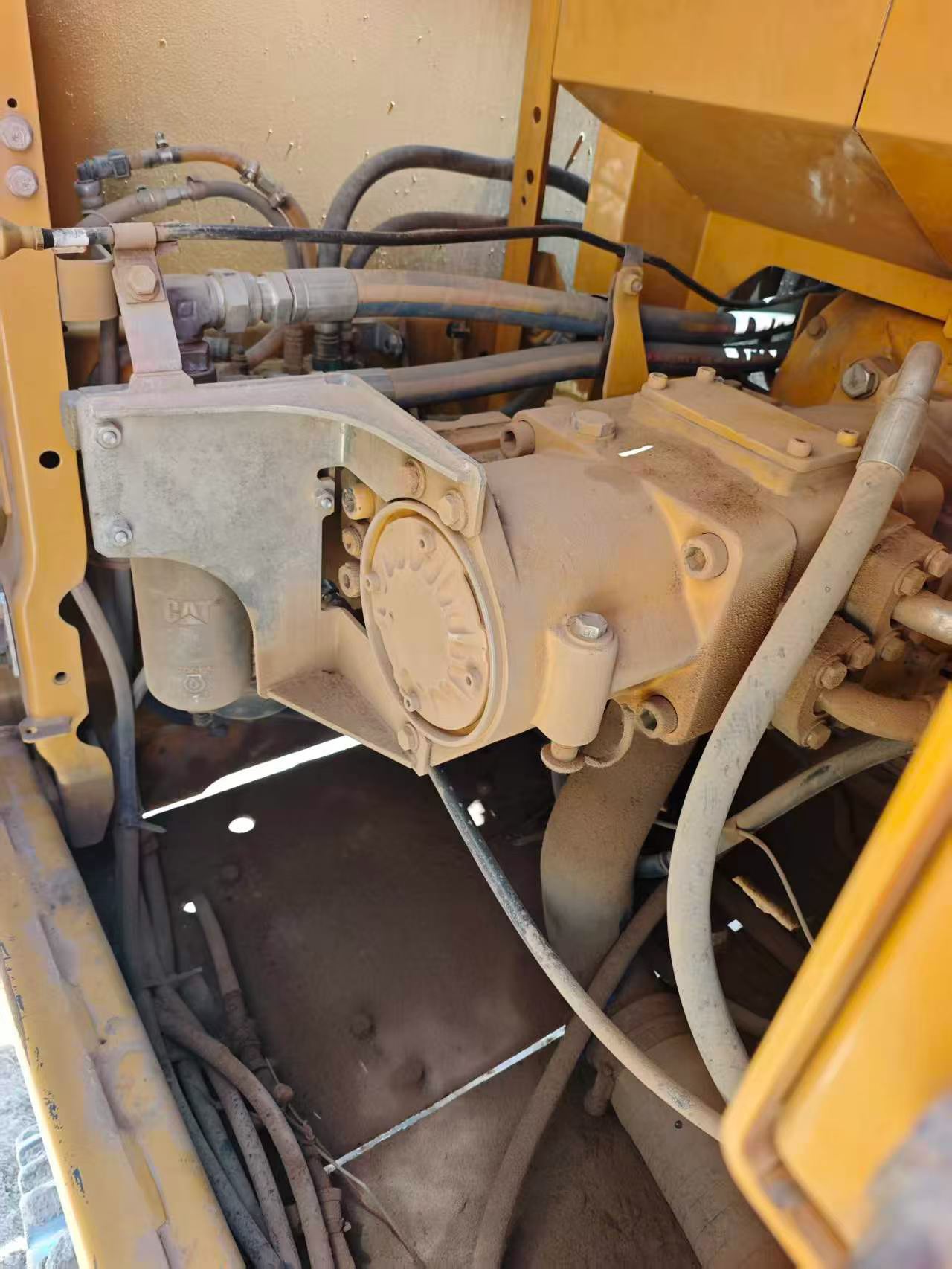 Buy Caterpillar 326DL Used Excavator / 5