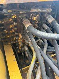 Buy Komatsu PC200-7 Used Excavator / 2 Buy Komatsu PC200-7 Used Excavator / 2