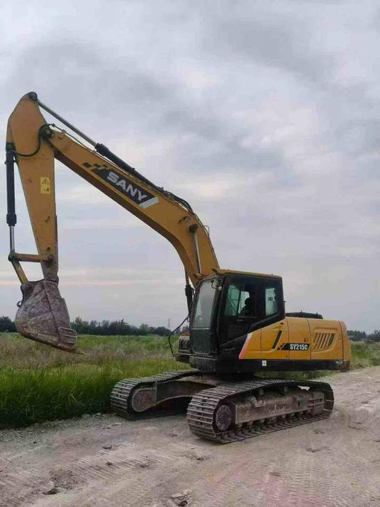 Buy Sany SY215C Used Excavator / 1