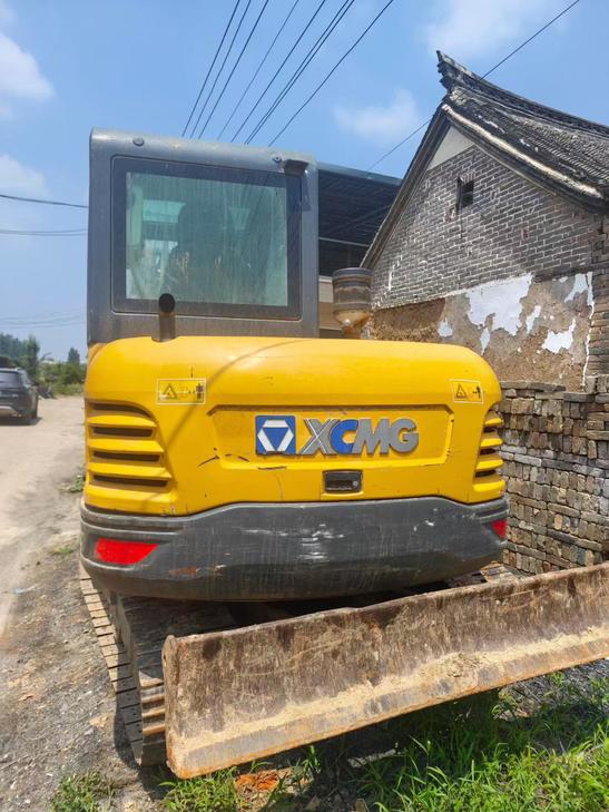 Buy XCMG XE60 Used Excavator / 1