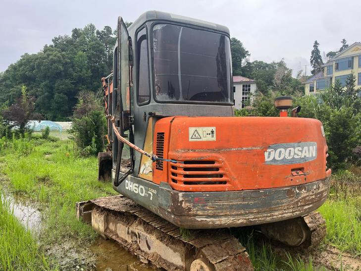 Buy Doosan DH55 Used Excavator / 1