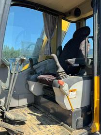 Buy XCMG XE75DA Used Excavator / 4 Buy XCMG XE75DA Used Excavator / 4