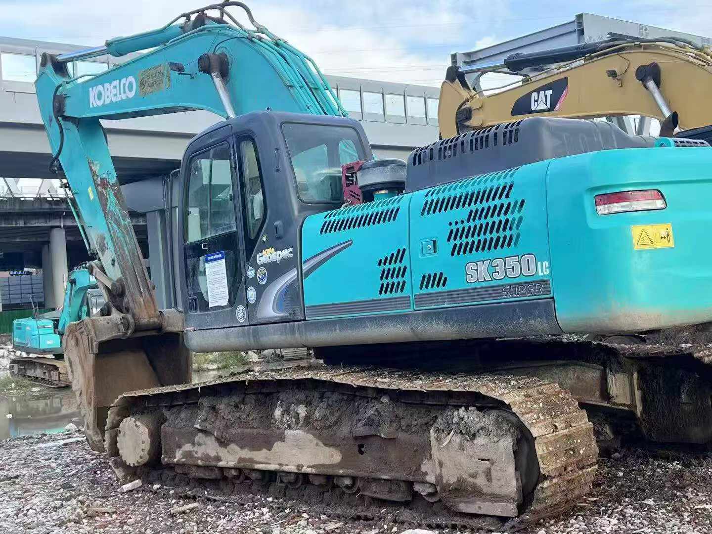 Buy Kobelco SK350-8 Used Excavator / 1