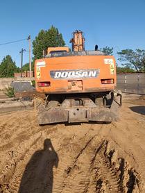 Buy Doosan DX210W Used Excavator / 3 Buy Doosan DX210W Used Excavator / 3