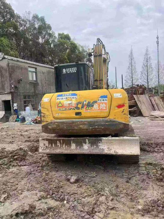 Buy XCMG XE75C Used Excavator / 1