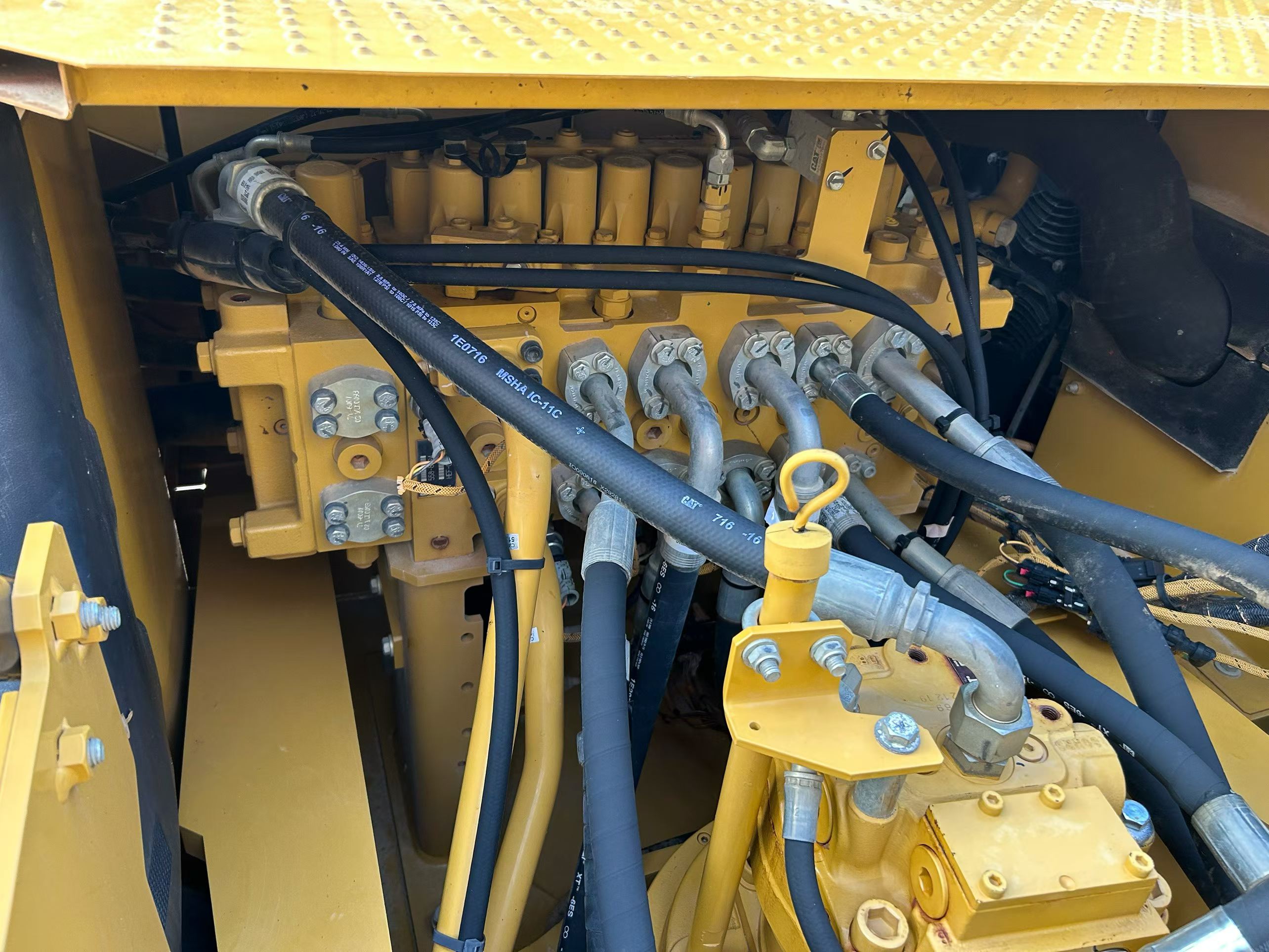 Buy Caterpillar 330B Used Excavator / 3