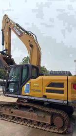 Buy XCMG XE245D Used Excavator / 4 Buy XCMG XE245D Used Excavator / 4