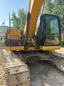 Buy Caterpillar 323D2L Used Excavator / 5 Buy Caterpillar 323D2L Used Excavator / 5