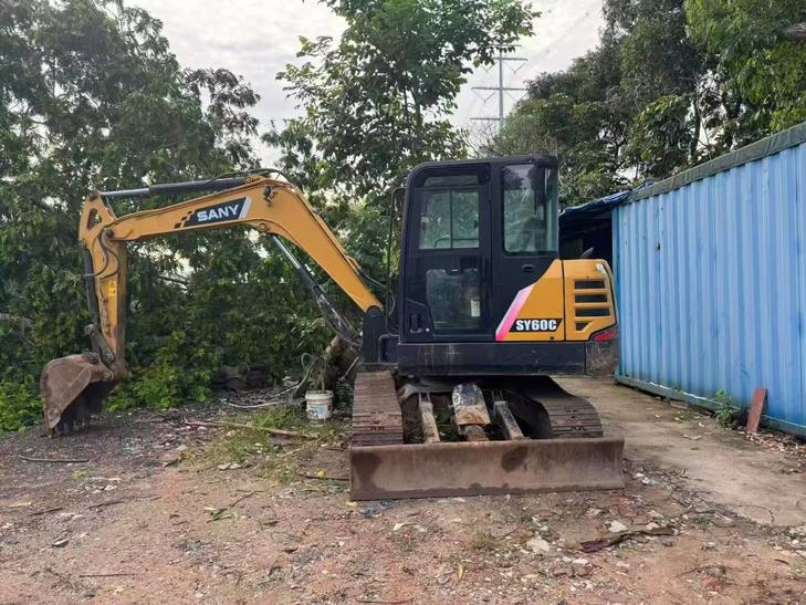 Buy Sany SY60 Used Excavator / 1