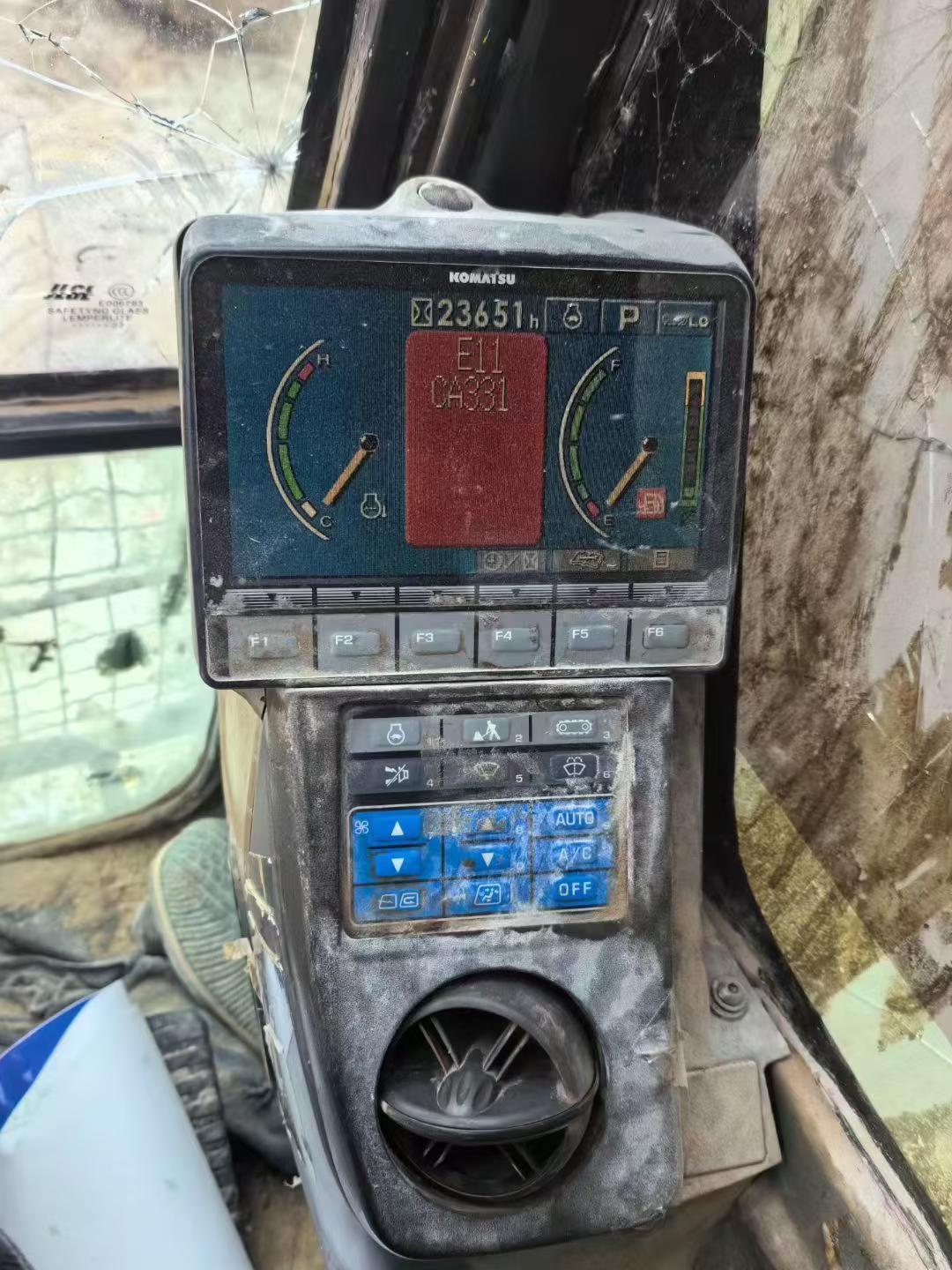 Buy Komatsu PC460LC-8 Used Excavator / 5