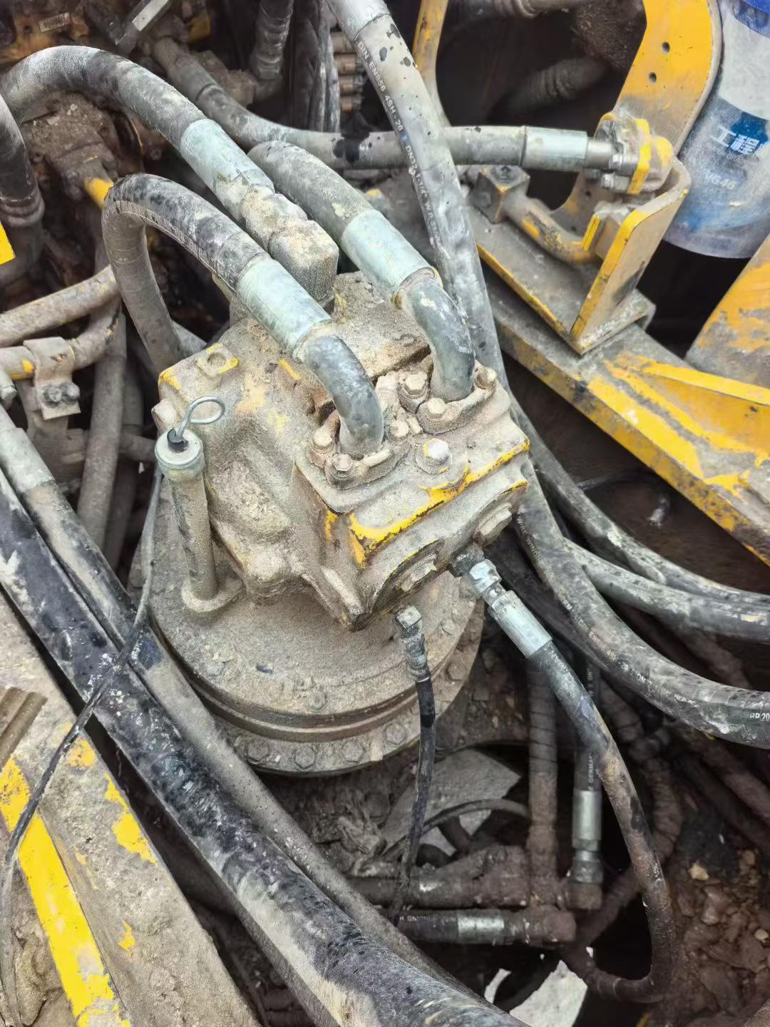 Buy Komatsu PC460LC-8 Used Excavator / 8