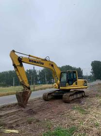 Buy Komatsu PC210LC-8 Used Excavator / 2 Buy Komatsu PC210LC-8 Used Excavator / 2