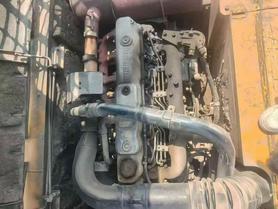 Buy Kato 820-3SP Used Excavator / 2 Buy Kato 820-3SP Used Excavator / 2