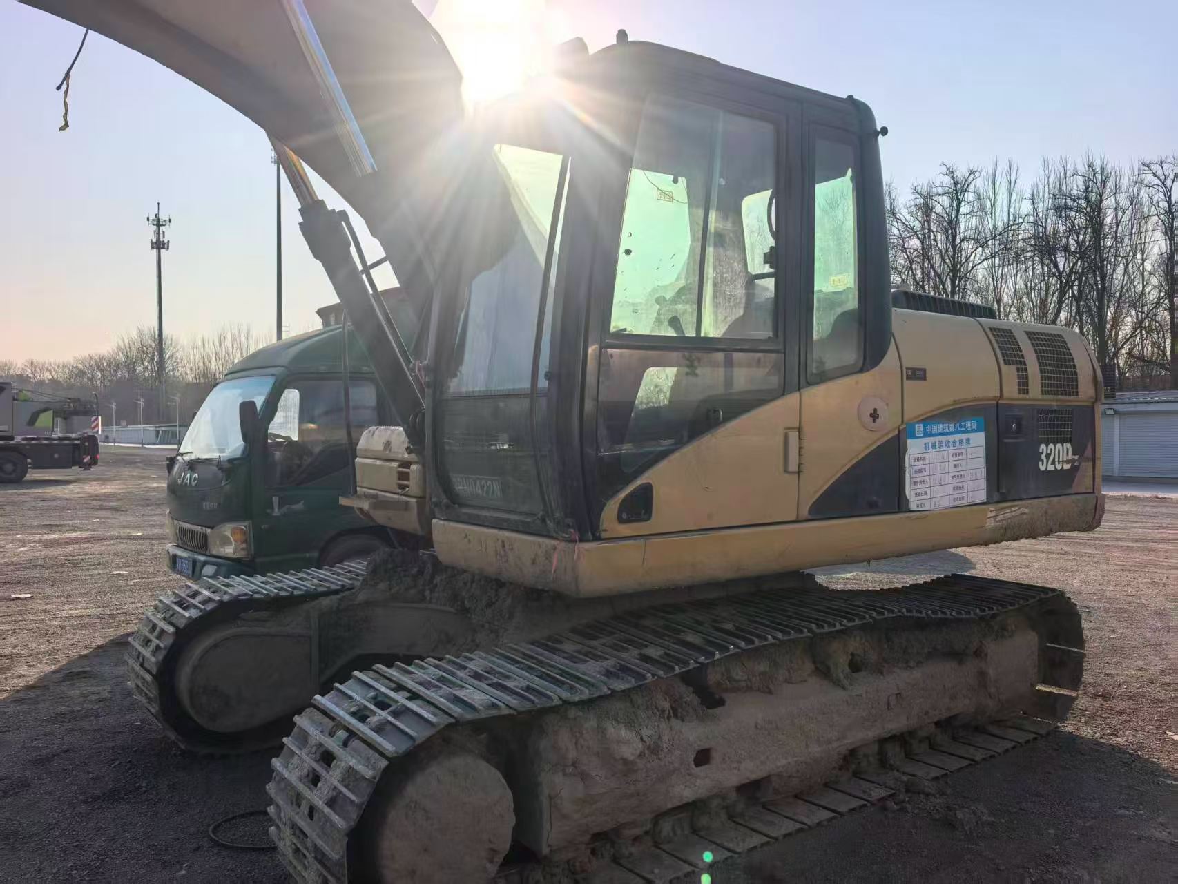 Buy Caterpillar 320D Used Excavator / 9