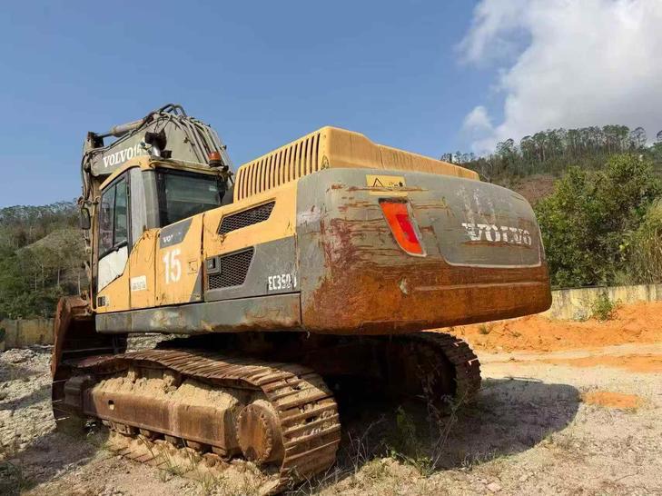 Buy Volvo L350F Used Excavator / 1