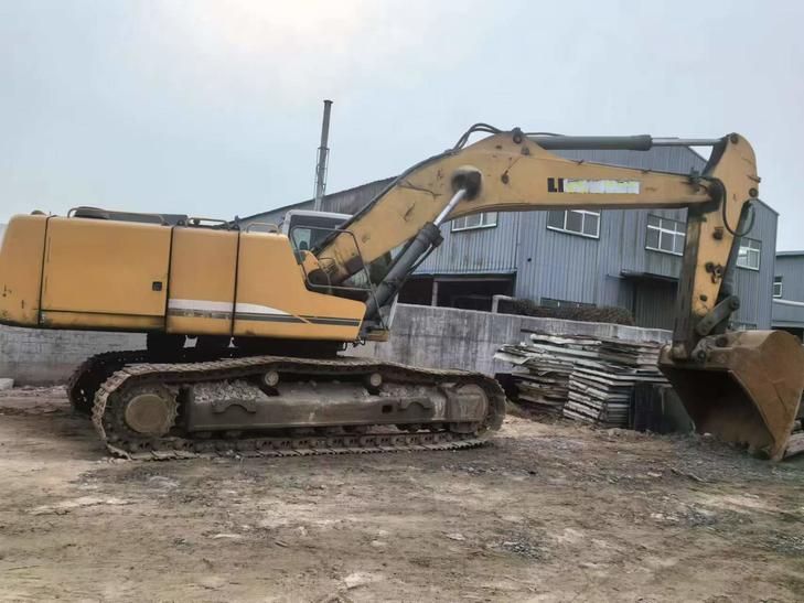 Buy Liebherr R944B Used Excavator / 1