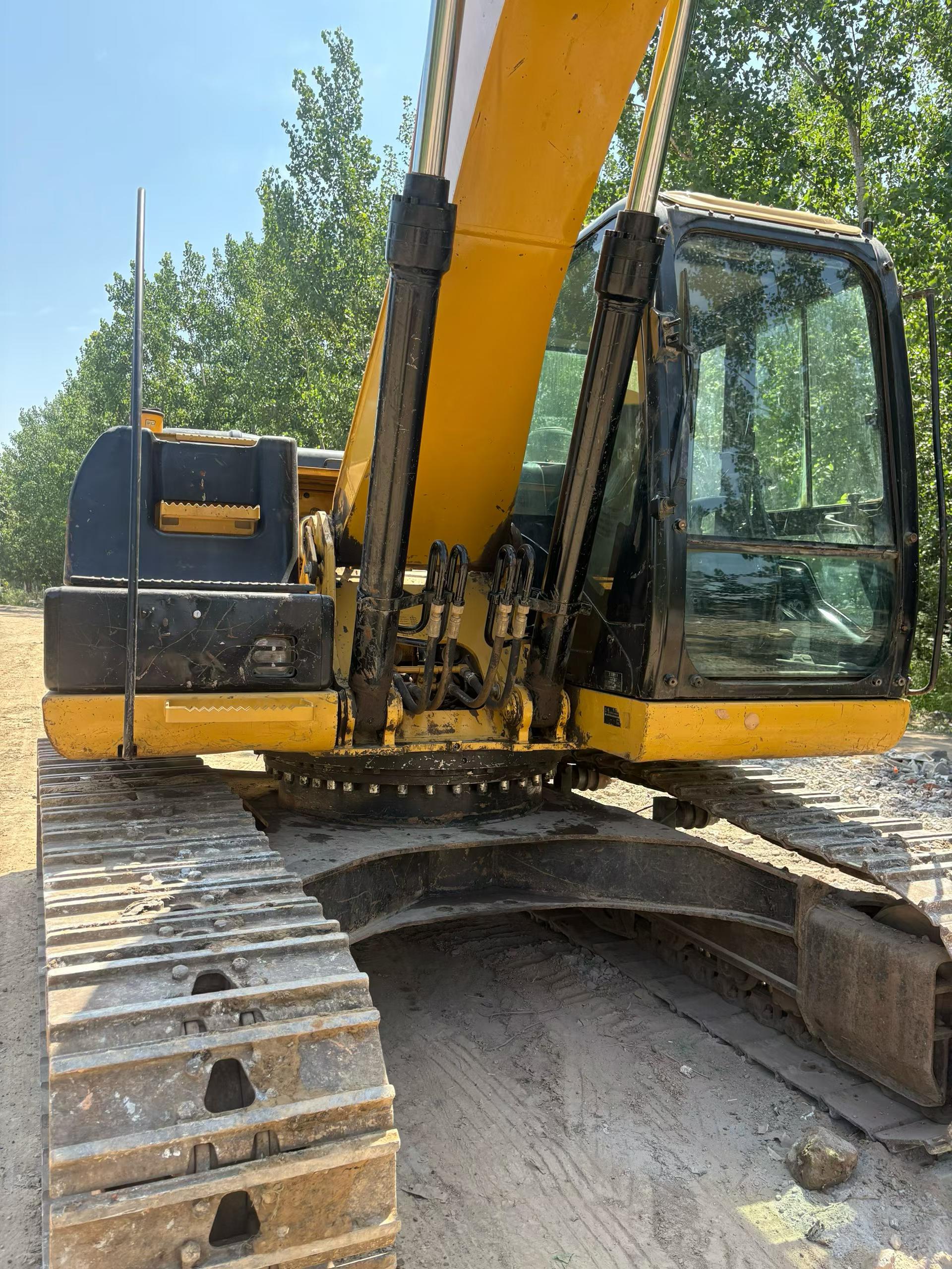 Buy Caterpillar 320D Used Excavator / 5