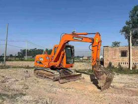Buy Doosan DH80G Used Excavator / 2 Buy Doosan DH80G Used Excavator / 2