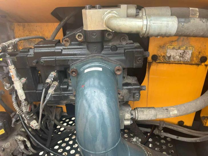 Buy Hyundai R505LVS Used Excavator / 1