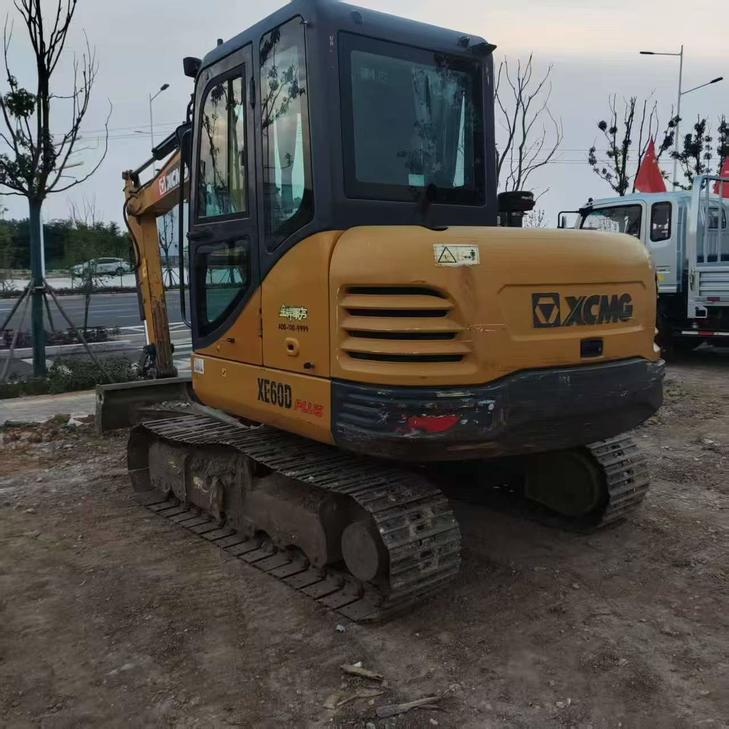 Buy XCMG XE60 Used Excavator / 1