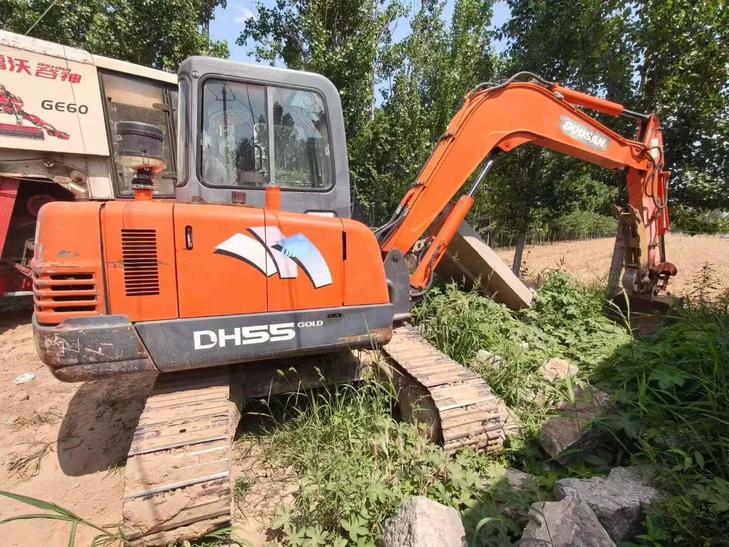 Buy Doosan DH55 Used Excavator / 1