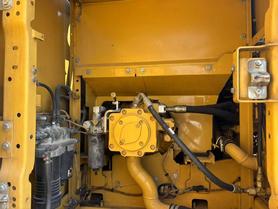 Buy Caterpillar 323 Used Excavator / 8 Buy Caterpillar 323 Used Excavator / 8
