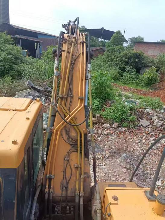 Buy Hyundai R215-7 Used Excavator / 1