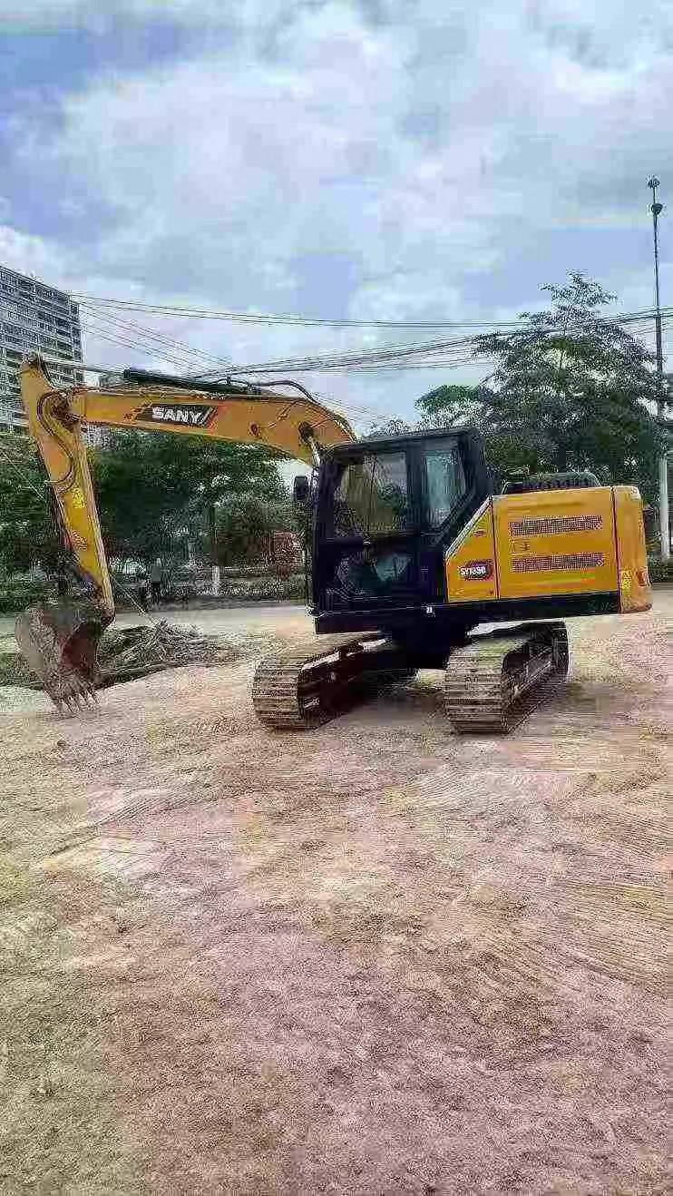Buy Sany SY135 Used Excavator / 2