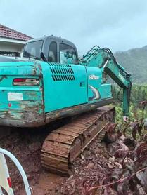 Buy Kobelco SK130 Used Excavator / 3 Buy Kobelco SK130 Used Excavator / 3