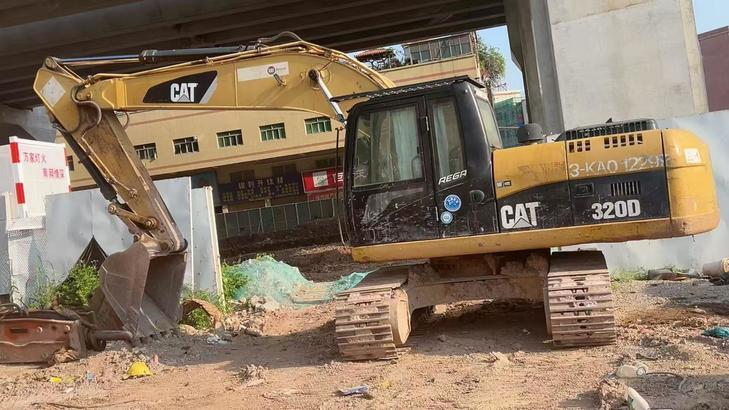 Buy Caterpillar 320D Used Excavator / 1