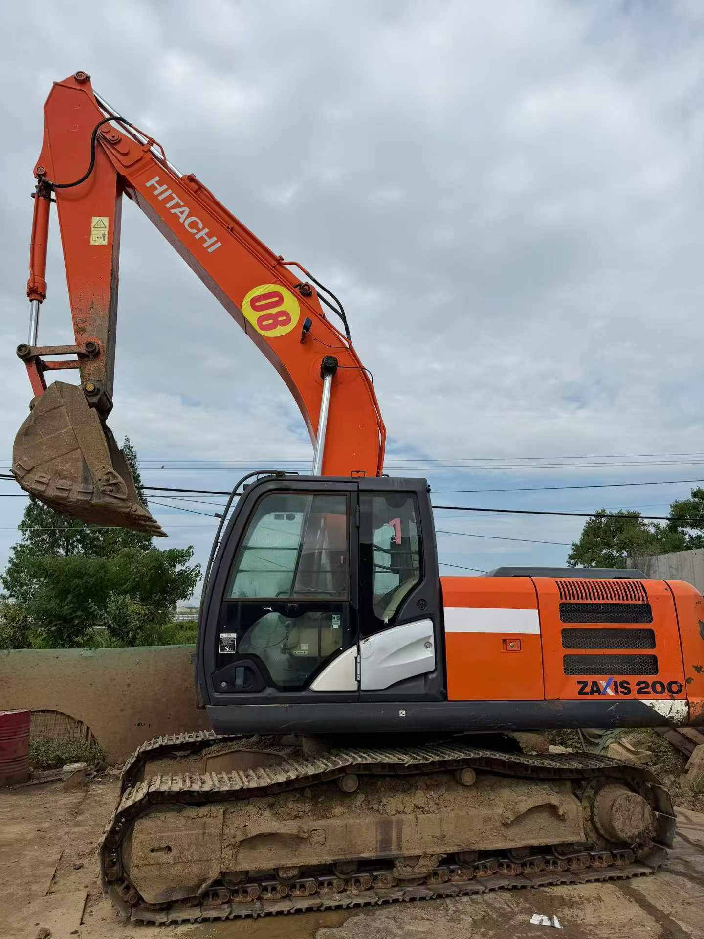 Buy Hitachi ZX200-5G Used Excavator / 1