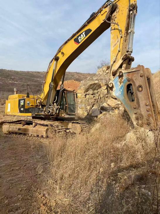 Buy Caterpillar 349E Used Excavator / 1