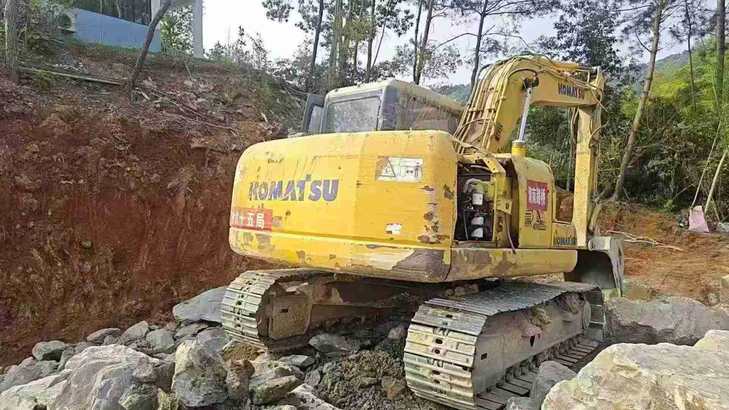 Buy Komatsu PC130-7 Used Excavator / 1