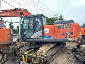 Buy Hitachi ZH200-5A Used Excavator / 6 Buy Hitachi ZH200-5A Used Excavator / 6