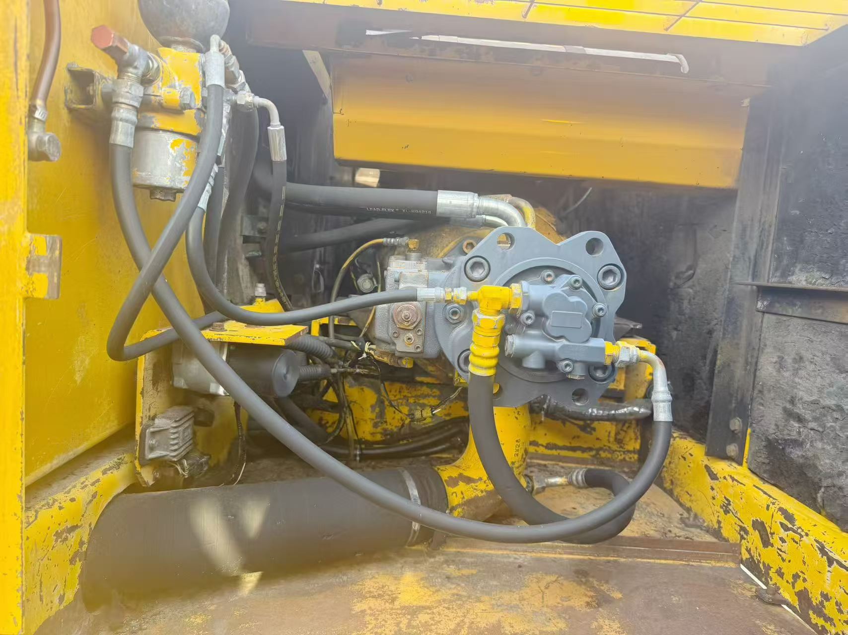 Buy Kato 820-3SP Used Excavator / 7